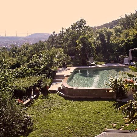 Gite Du Vallon Des Sources Millau Esterno foto