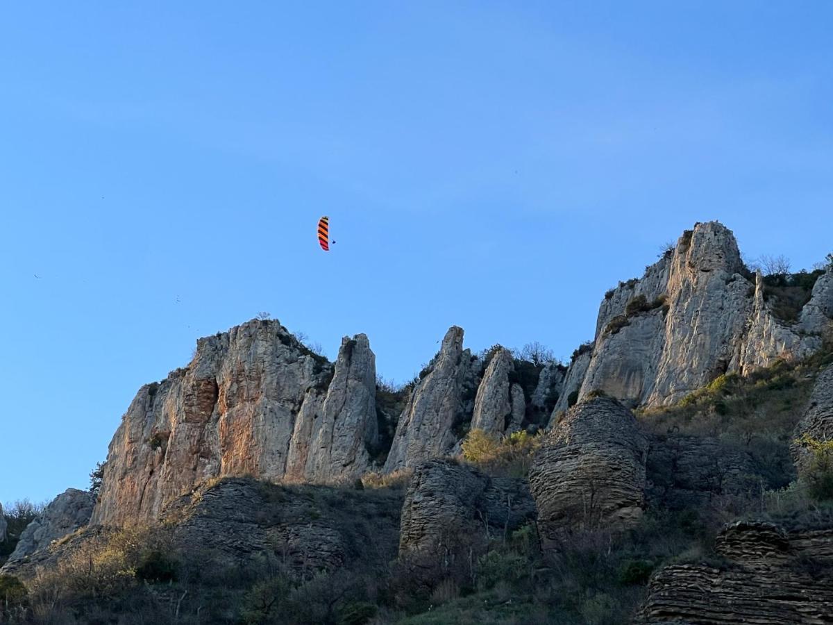 Gite Du Vallon Des Sources Millau Esterno foto