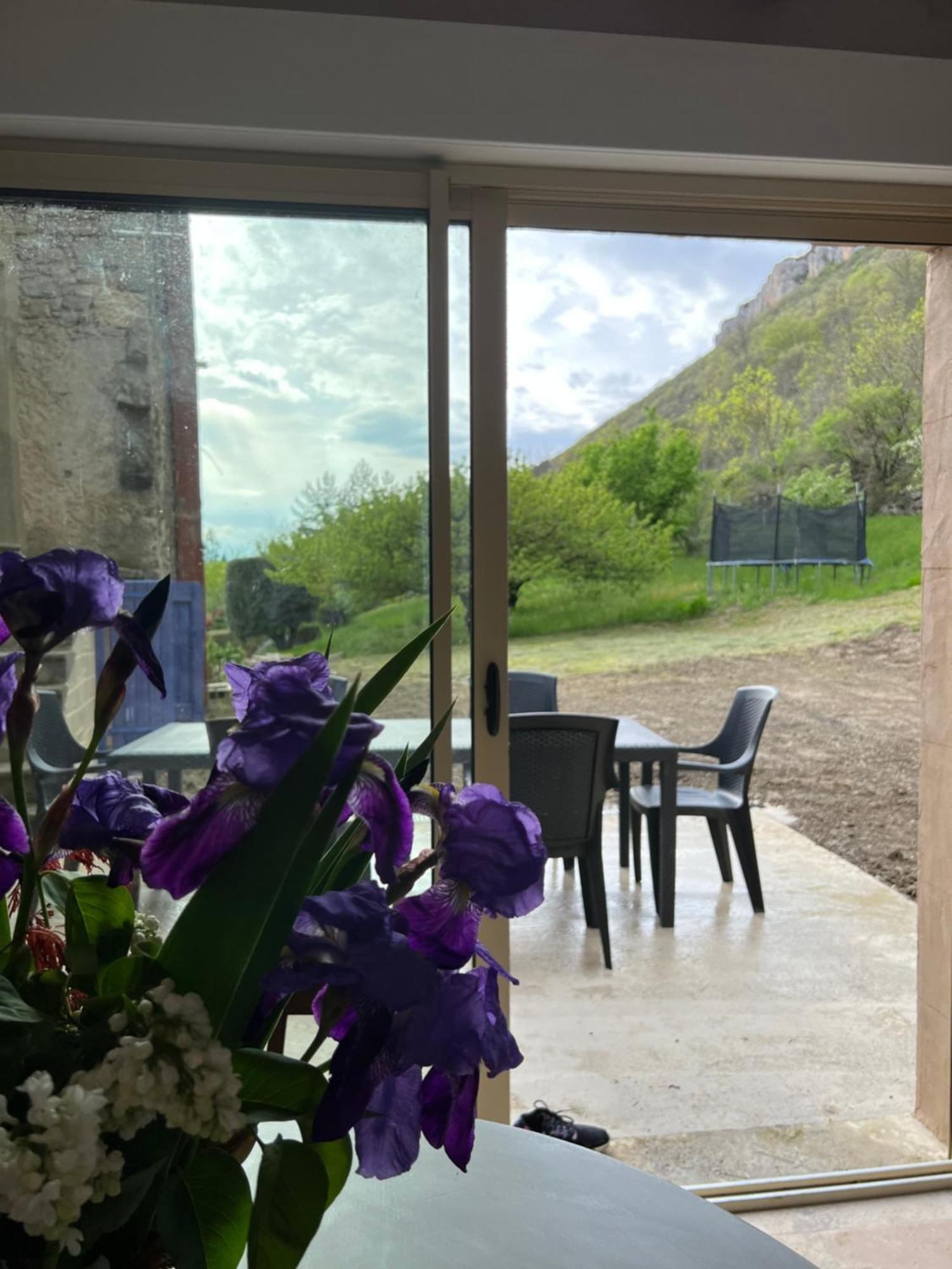 Gite Du Vallon Des Sources Millau Esterno foto